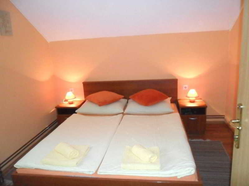 Guesthouse Sara Grabovac  Exteriör bild
