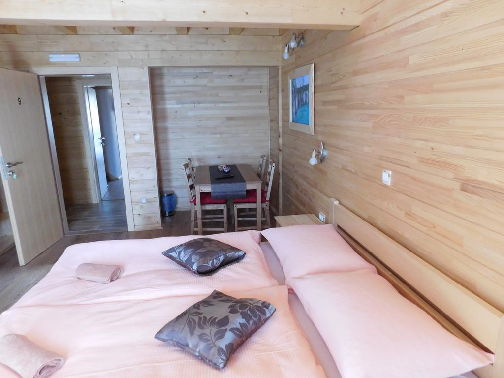 Guesthouse Sara Grabovac  Exteriör bild